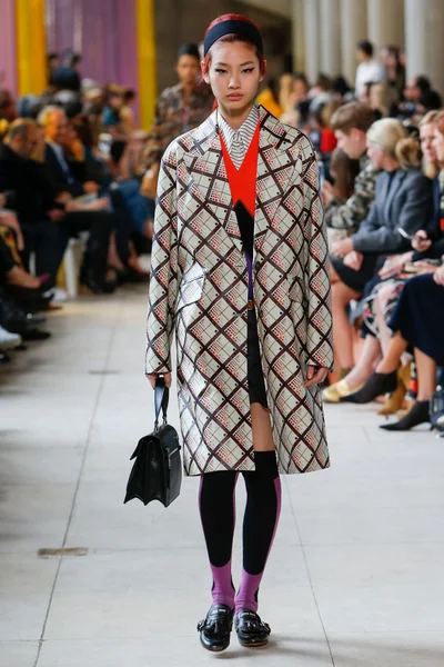 Look 21